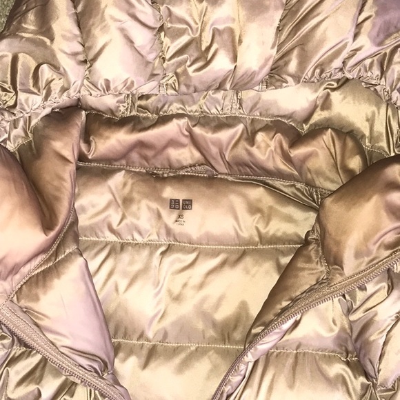 Uniqlo Packable Down Coat - Picture 4 of 8